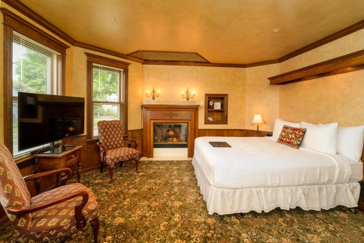 Yelton Manor Bed And Breakfast Саут-Гейвен Номер фото